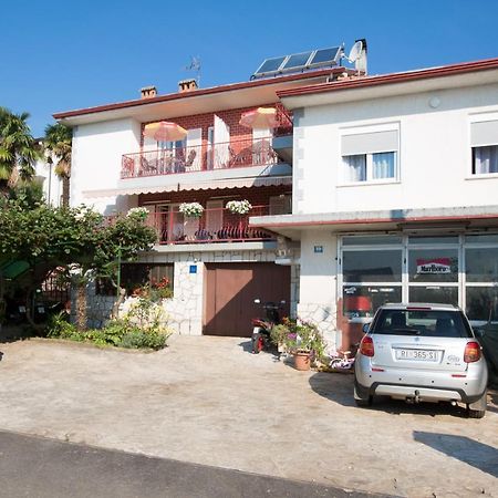 Holiday House Marica Laurana Esterno foto