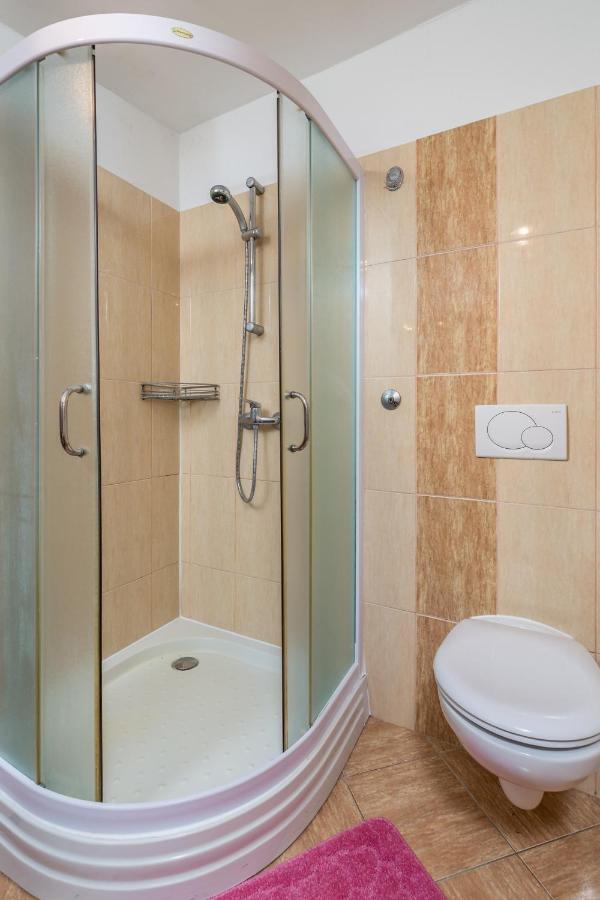 Holiday House Marica Laurana Esterno foto