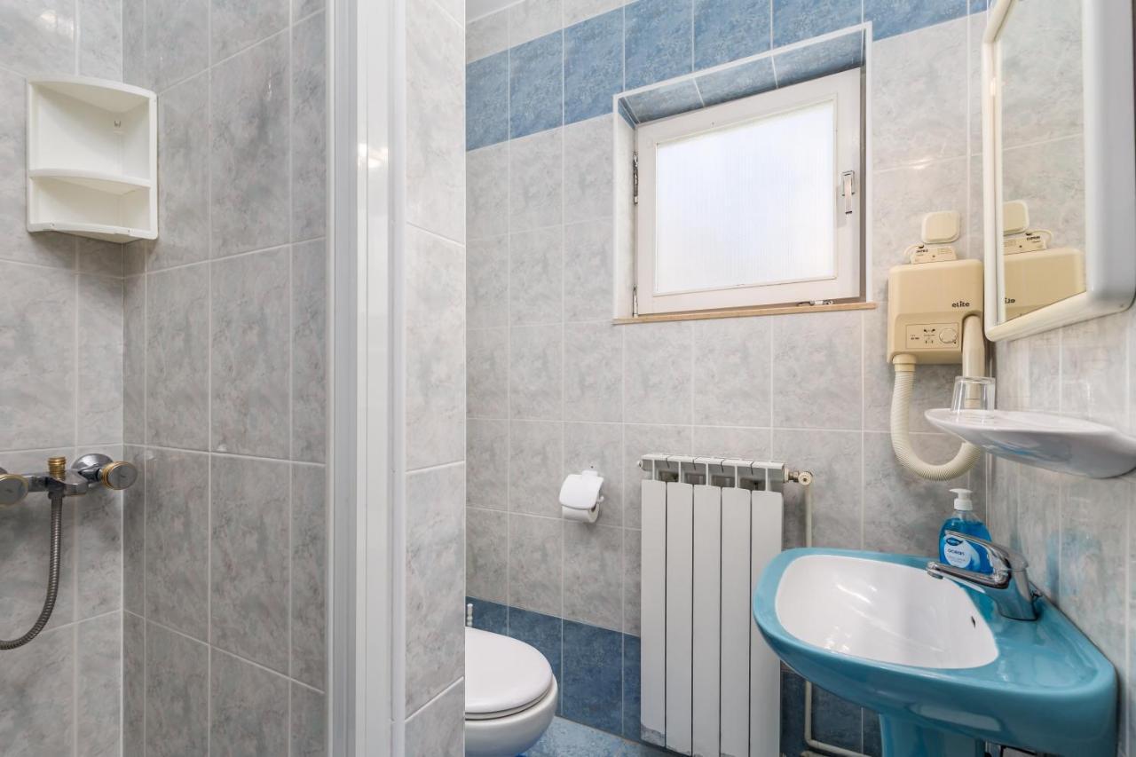 Holiday House Marica Laurana Esterno foto